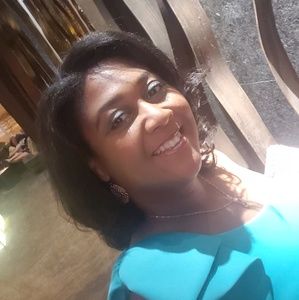 Meet your Posher, Courtney